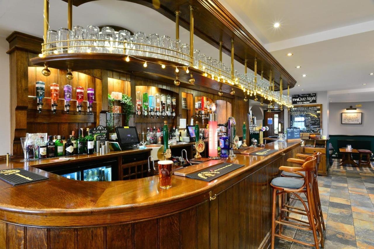 The Crossroads Inn Halifax Exterior foto